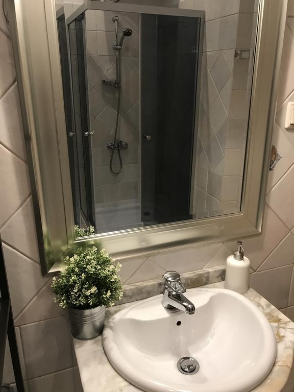 Czarna Kawka Apartamenty Краків Екстер'єр фото