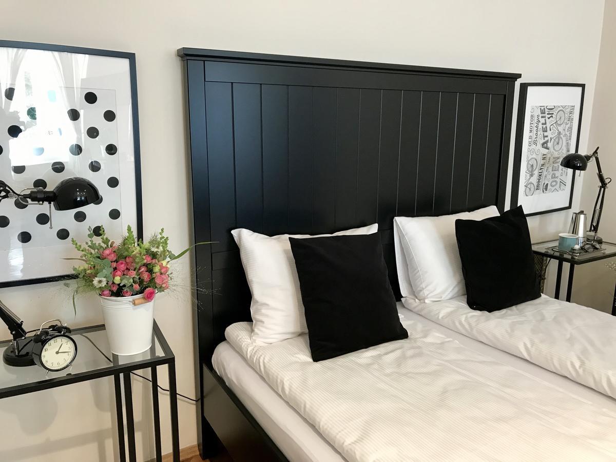 Czarna Kawka Apartamenty Краків Екстер'єр фото